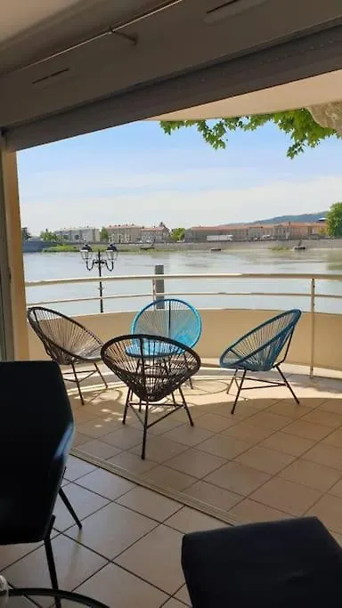 Blue**** Vue Exceptionnelle Sur Le Rhone Apartment Tain-l'Hermitage